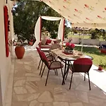 House With Sea View * Filiatra