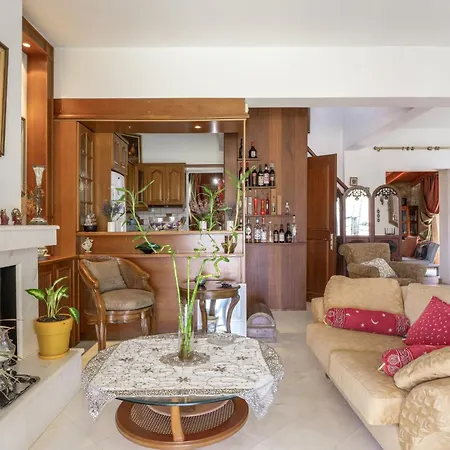 House With Sea View فيلياترا