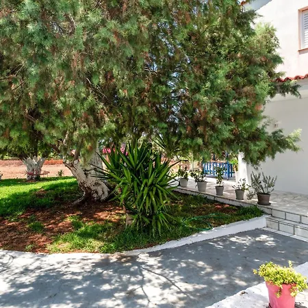 House With Sea View فيلياترا